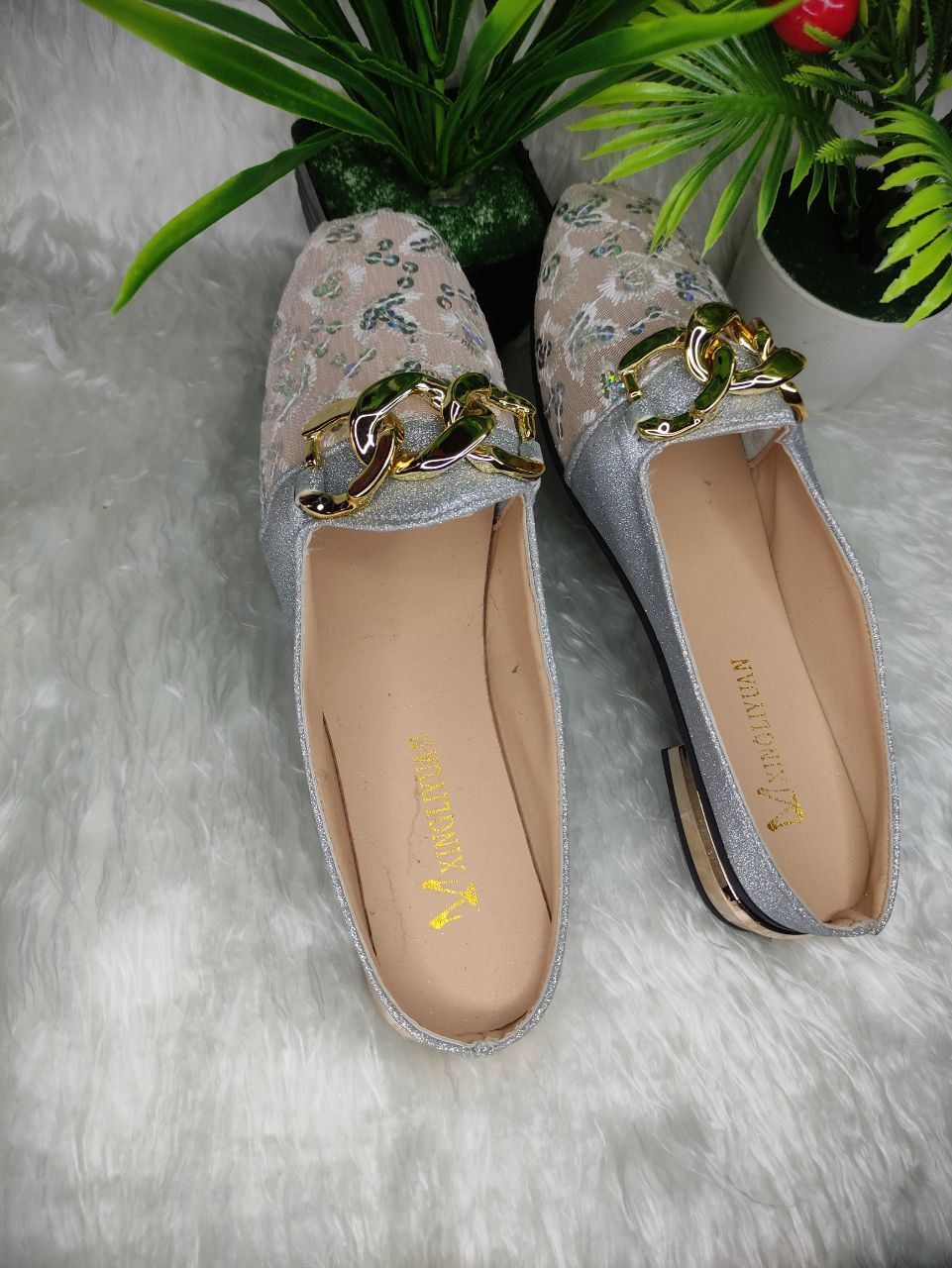 Summer new Korean version of low-heeled head metal buckle sandals half slip shoes female fashion transparent mesh half slippers