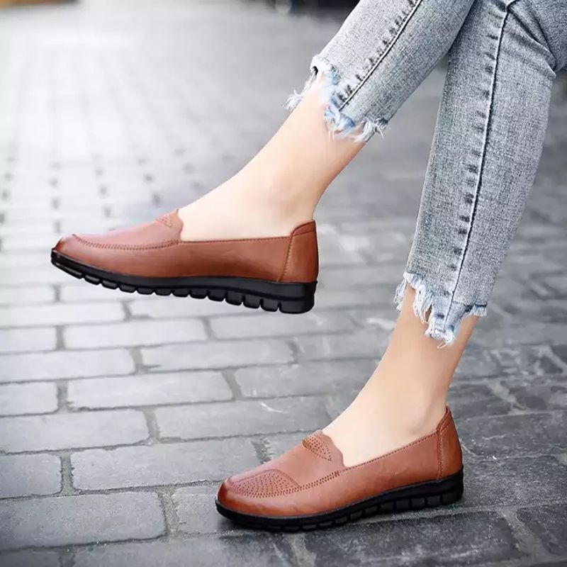 Shoes For Women Fashion Women Leather Shoes Casual Shoes For Women Casual Flat Shoes Ladies Shoes Nurse Soft Peas Loafer Flats