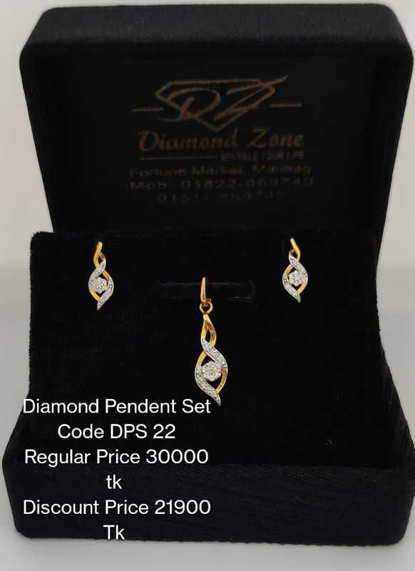 Diamond Pendant set.