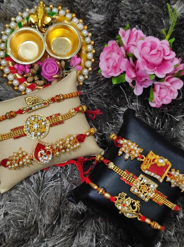 Rakhi Set  (Bhaiya Bhabhi Designer Rakhi ( 6 Rakhi), Haldi Kum kum Platter, Roli Chawal Packet)