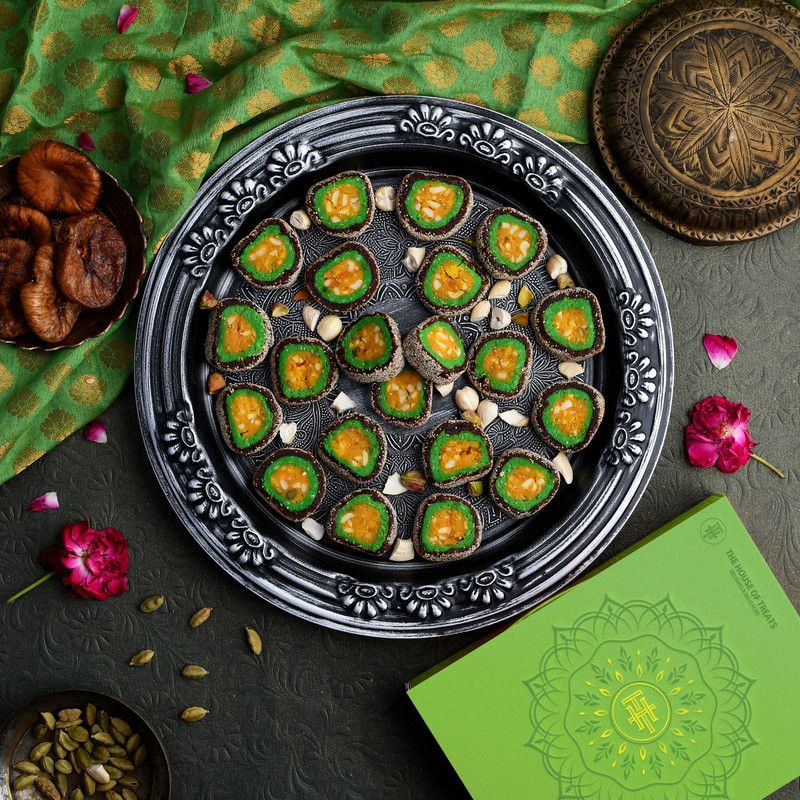 Rakhi Set  (Anjeer Rolls Anjeer Mithai)