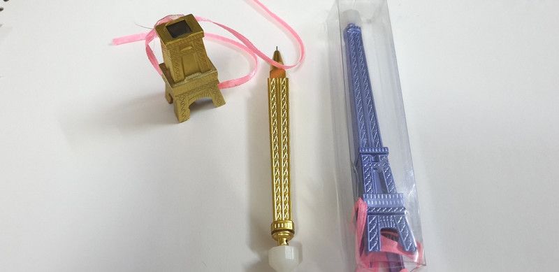 Rakhi, Pen Set  (2 Rakhi , 1 Pen)