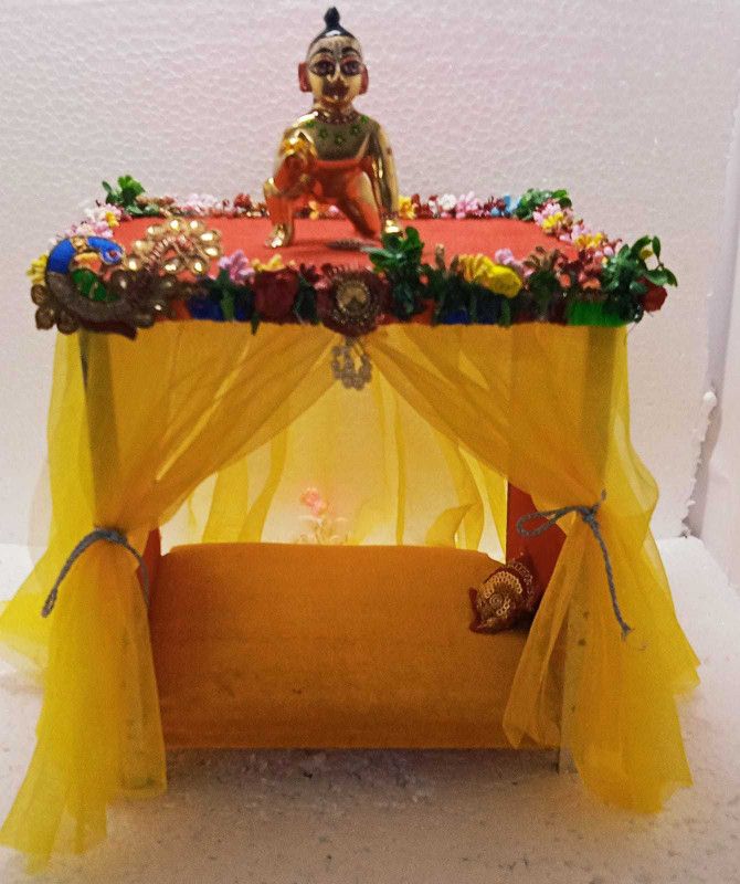 SHYAM Laddu Gopal Jhula