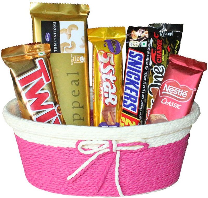 SurpriseForU Chocolate Gift | Premium Gift Hamper Combo  (Basket-Twix-Temptation-5Star-Snickers-BarOne-NestleClassic)