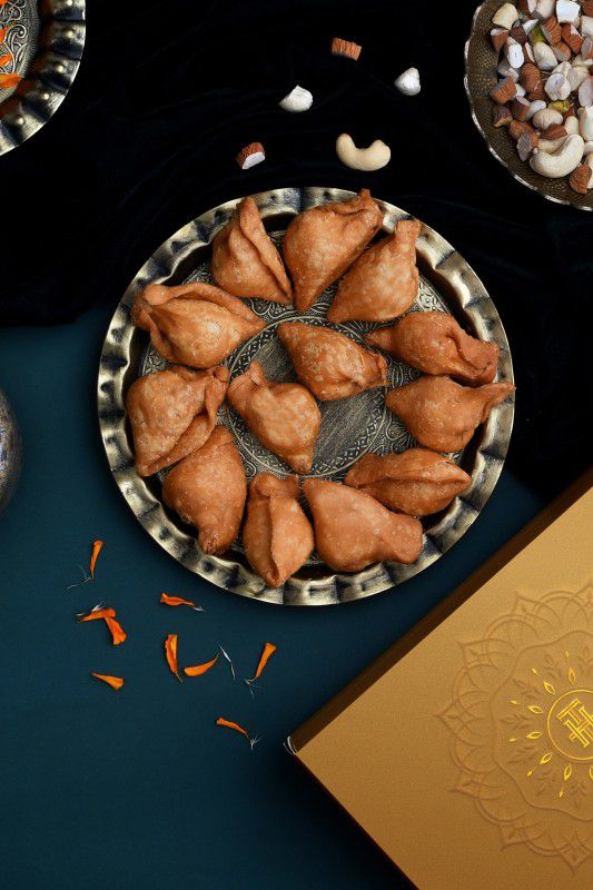 HyperFoods Diwali sweets gift Milkcake Samosa Diwali gift hampers for Employees Box  (2 x 200 g)
