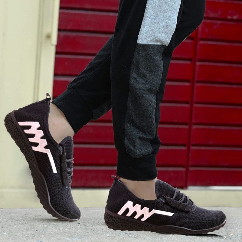 New Trendy Casual Running, Gym ,Sports Sneakers For Men  (Black)