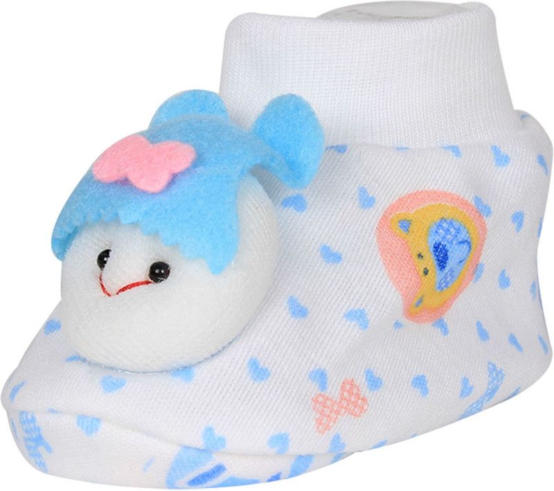 OLE BABY Cute Faces Plush Soft Organic Cotton 3d Ole Toons Booties 0-9 Months Booties  (Toe to Heel Length - 10 cm, White)