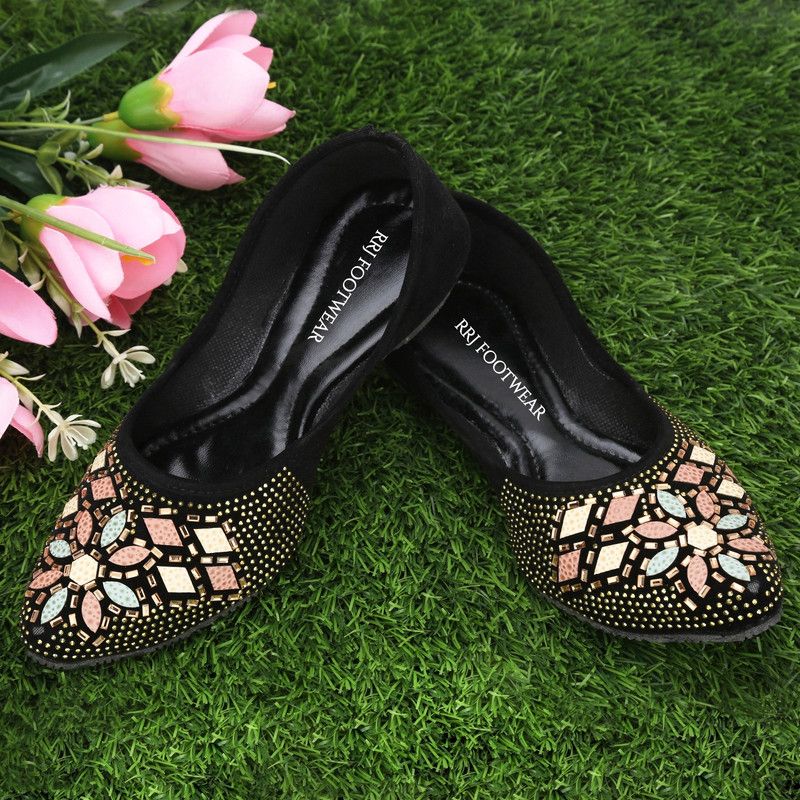 New Patiala Jutis For Women and Girls Jutis For Women  (Black)
