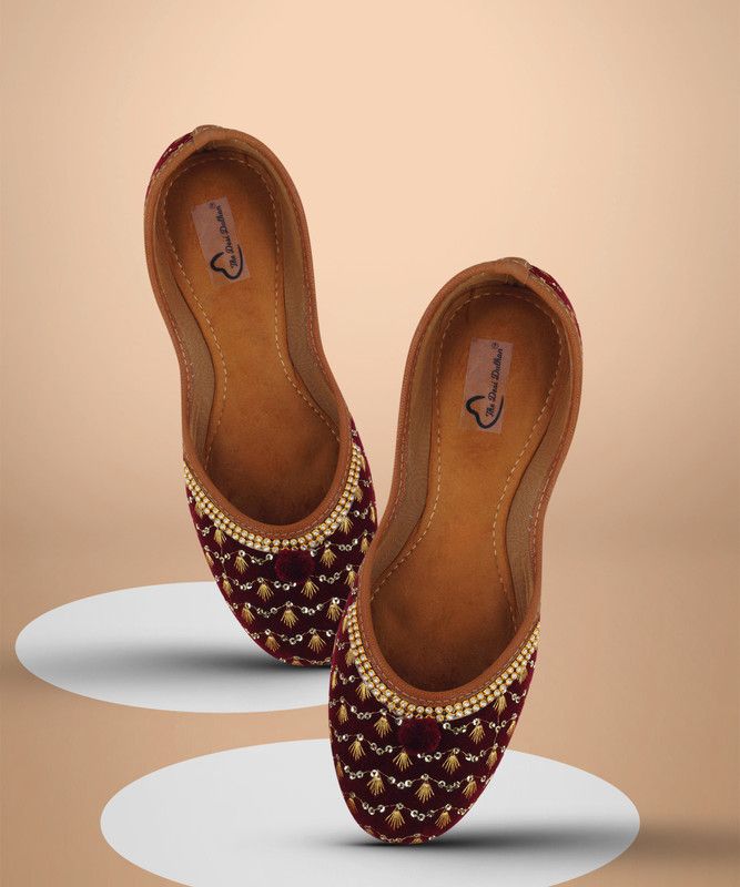 Embellished Party Wear Mojaris For Women  (Multicolor)