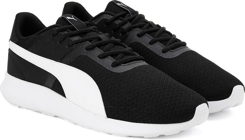 Ziller V2 Sneakers For Men  (Black)