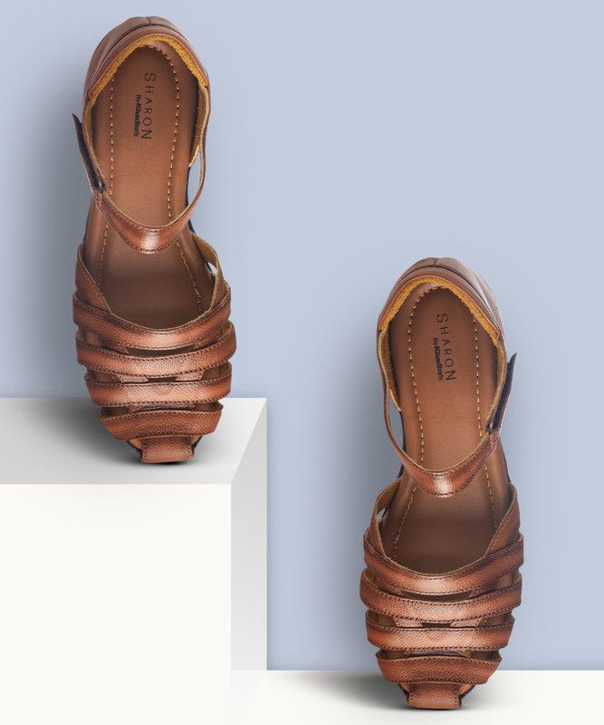 Women Brown Flats Sandal