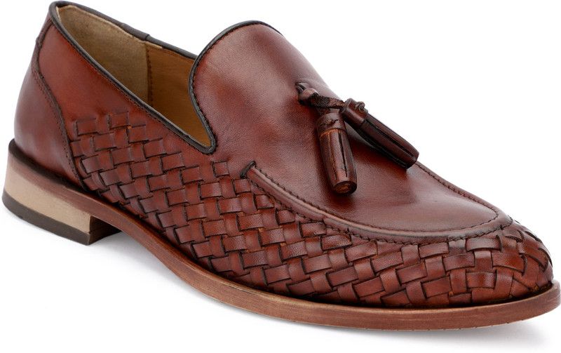 Hogsback Genuine Leather Tassel Party Outdoor Loafers Loafers For Men  (Tan)
