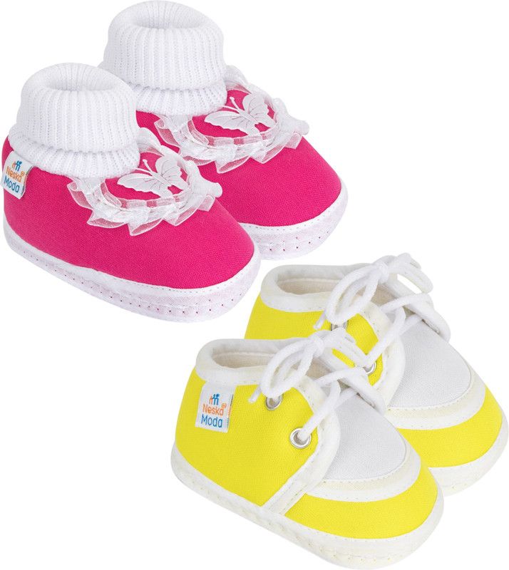 Neska Moda 6 To 12 Months Pack of 2 Pair Cotton Butterfly Frill and Lace Baby Booties  (Toe to Heel Length - 12 cm, Rani, Yellow)