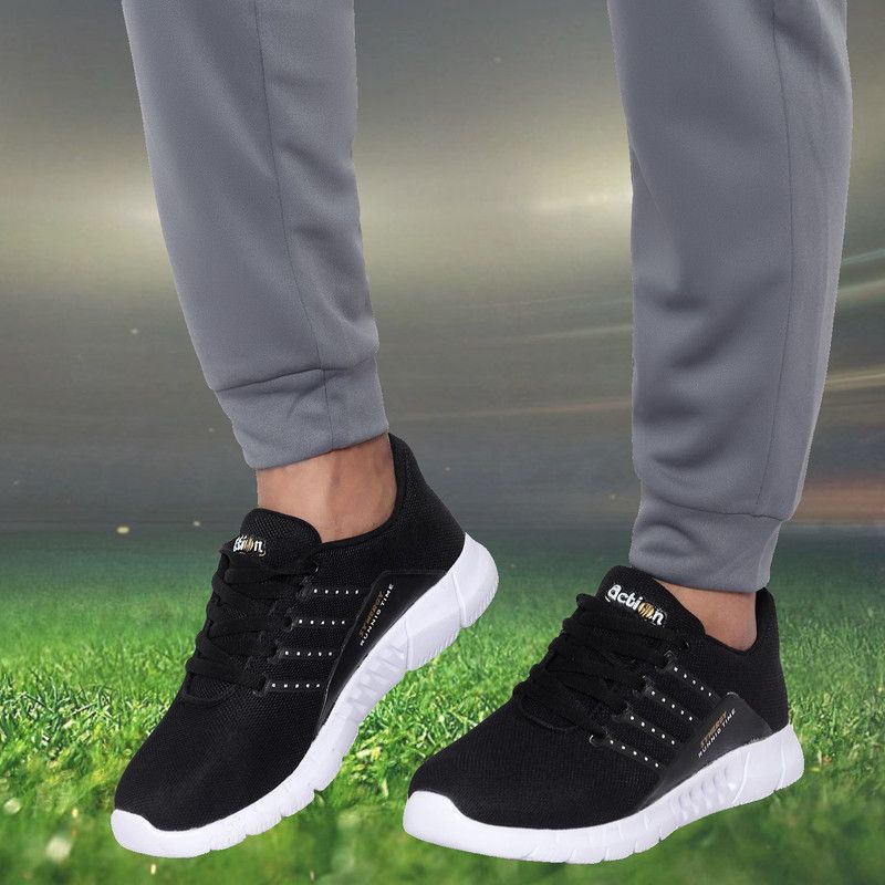 ST10 Running Shoes For Men  (Black, Gold)