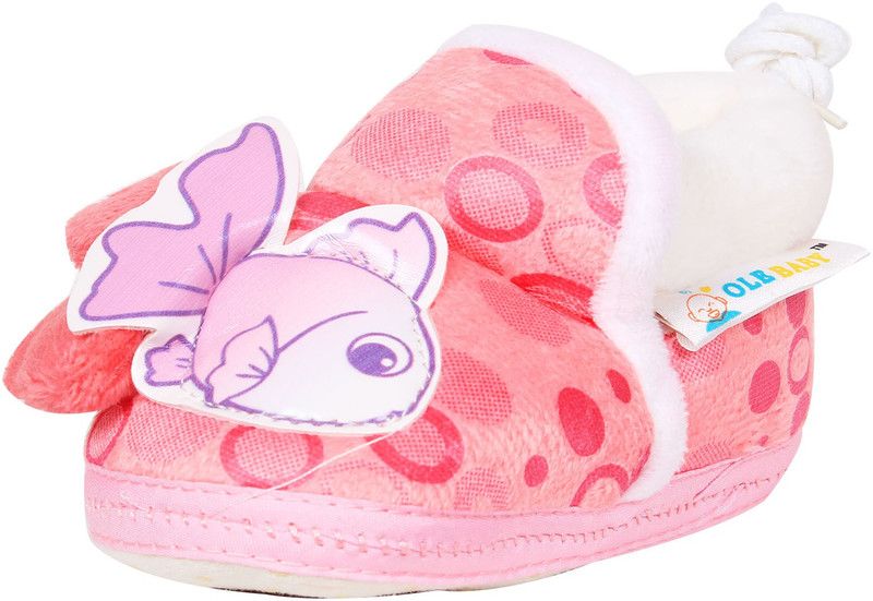 OLE BABY Cute Fish Applique Bubbles Print Soft Furry Organic 3d Toons 3-12 Months Booties  (Toe to Heel Length - 12 cm, Pink)