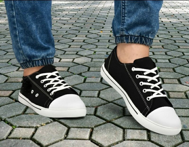 Stylish Sneakers For Men  (White, Black)