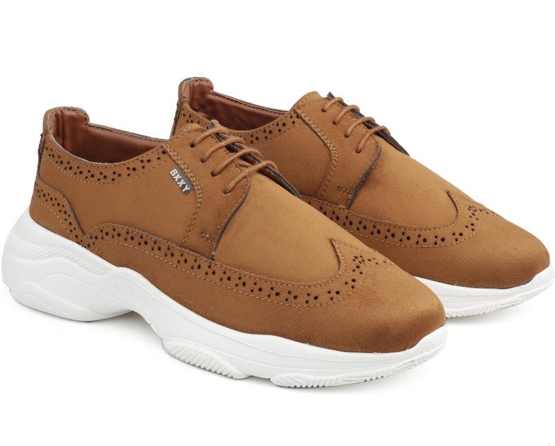 Men's Suede Material British Brogues Casual Sneakers For Daily Wear Casuals For Men  (Tan)