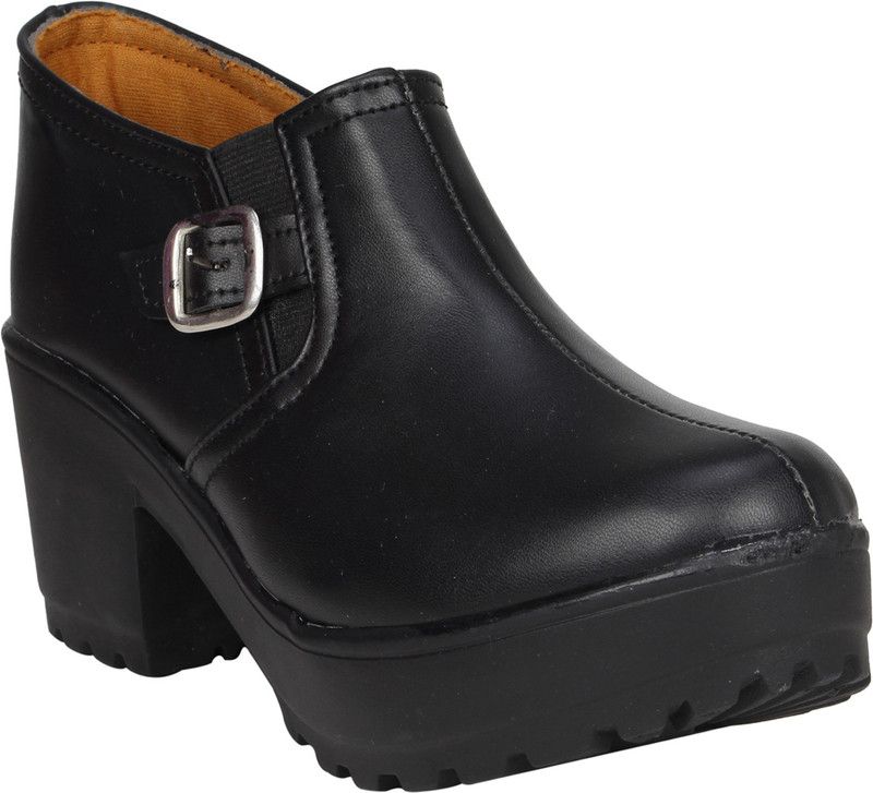 Women Casual Casuals For Women  (Black)