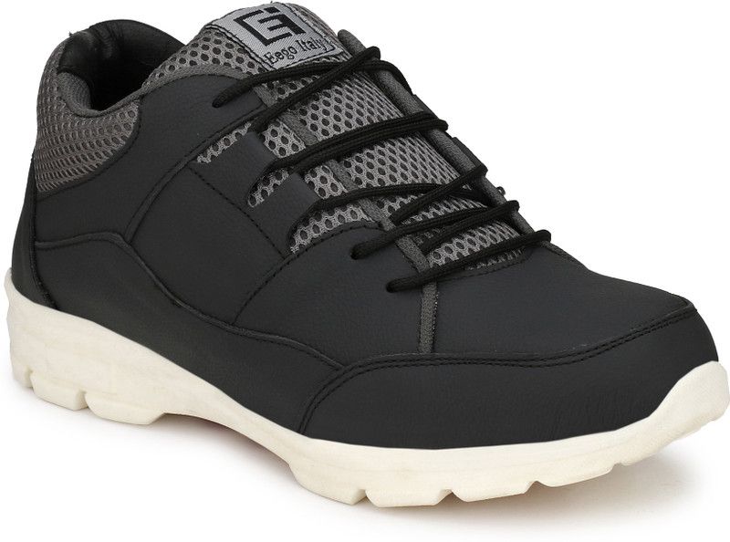 Hiking & Trekking Shoes For Men  (Black)