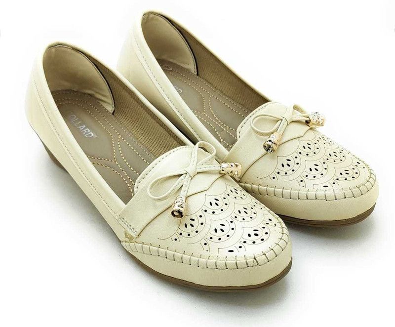 1180 Boat Shoes For Women  (Beige)