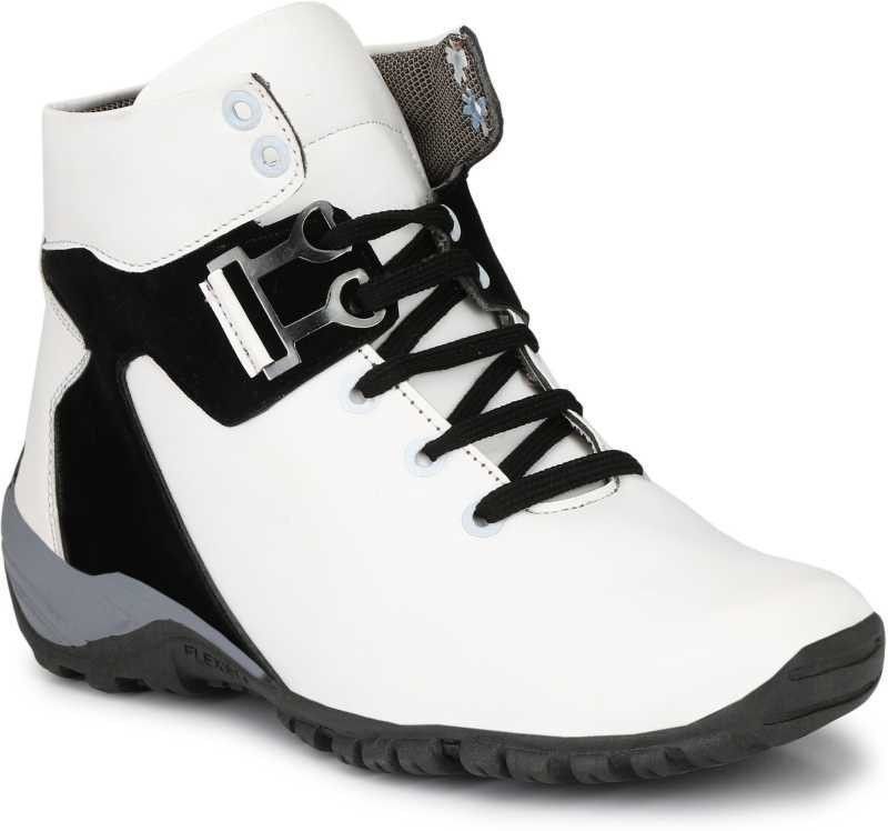 GN296_6 Boots For Men  (White)