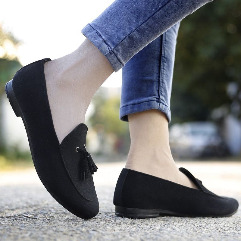 Men's Suede Material Casual Stylish Tassels Slip-On Moccasin Shoe Party Wear For Men  (Black)