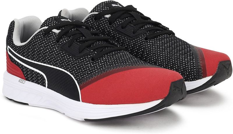 Nrgy Resurge Running Shoes For Men  (Red, Black)