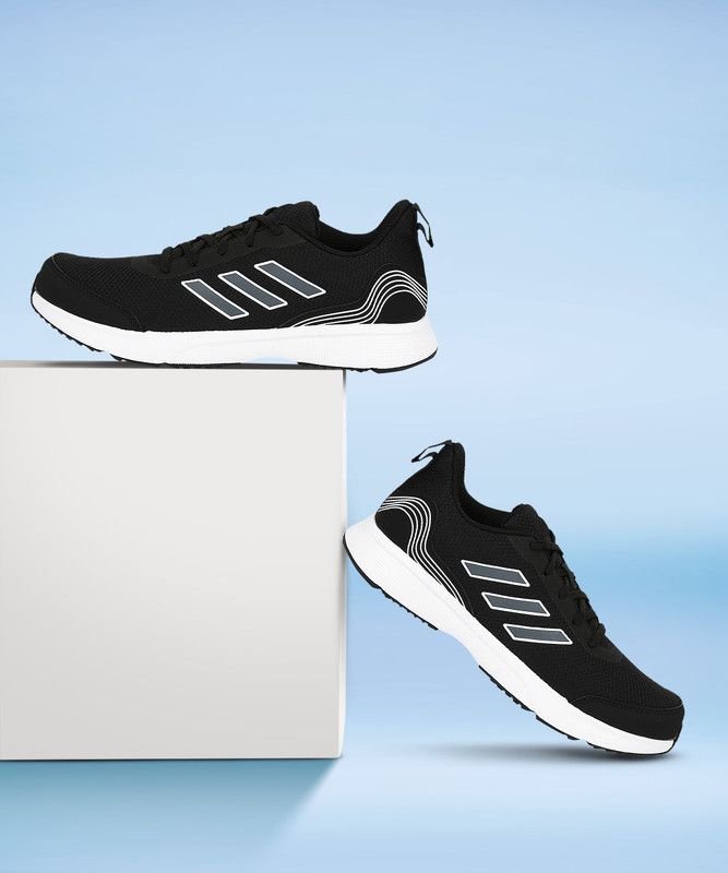 Runmagica M Running Shoes For Men  (Black)