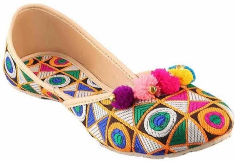 FOOTBALL LUCKY Bellies For Women  (Multicolor)