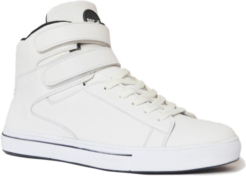 White Everest Mid top Sneakers For Men  (White)
