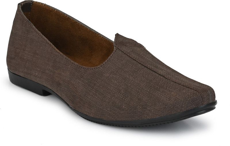 Ethnic synthetic leather jutties Loafers For Men  (Brown)