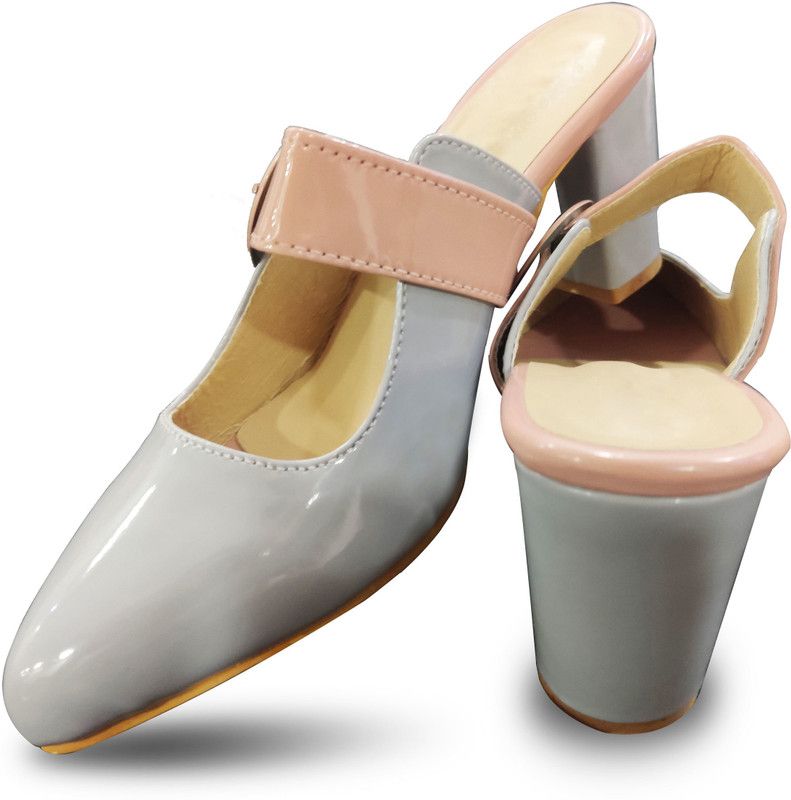 Women Grey, Pink Casual Sandal