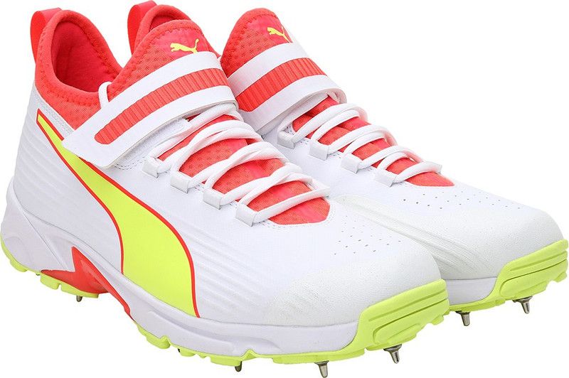 19.1 Bowling Cricket Shoes For Men  (Red)
