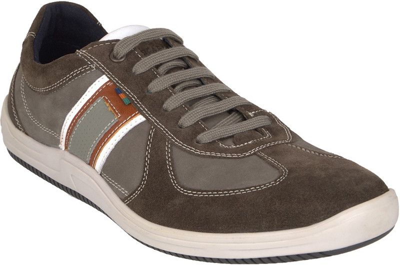 BOLT Sneakers For Men  (Olive)