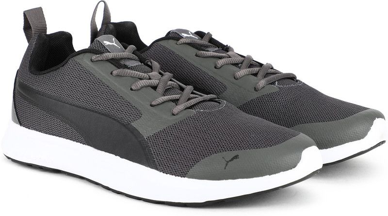Breakout Running Shoes For Men  (Grey)