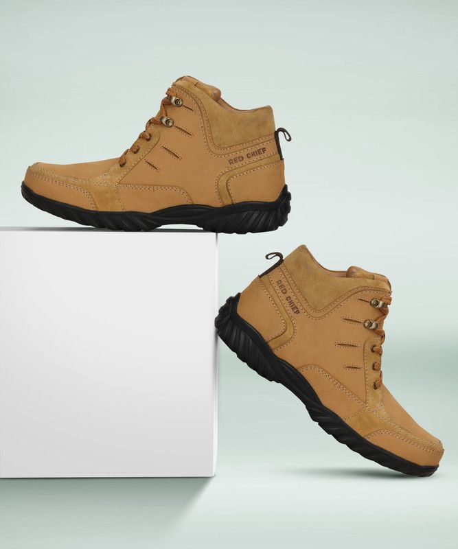 RC3474 022 Casuals For Men  (Brown)