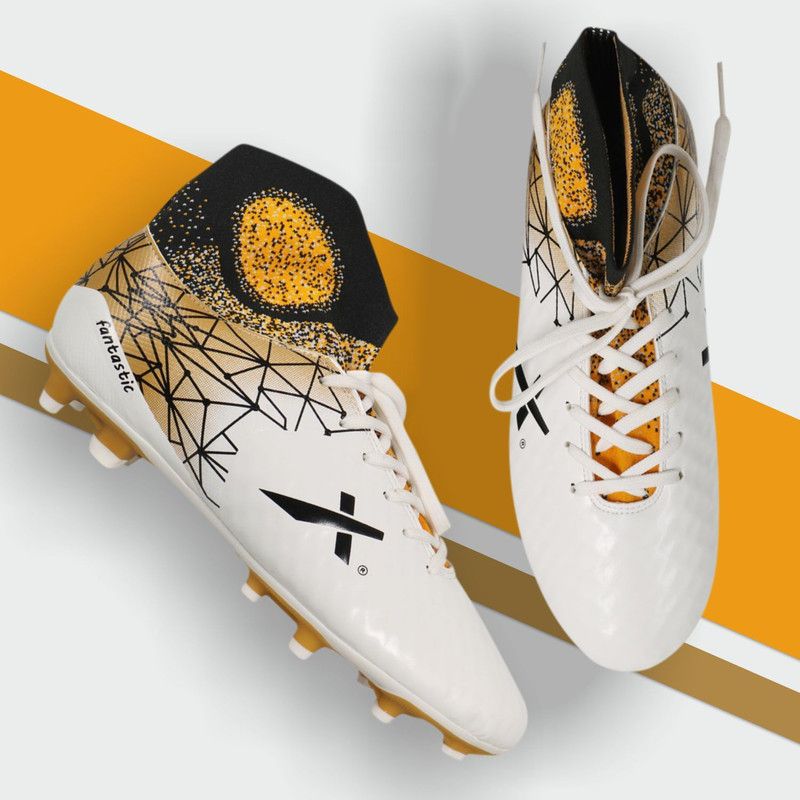 Fantastic Football Shoes For Men  (White, Black, Yellow)