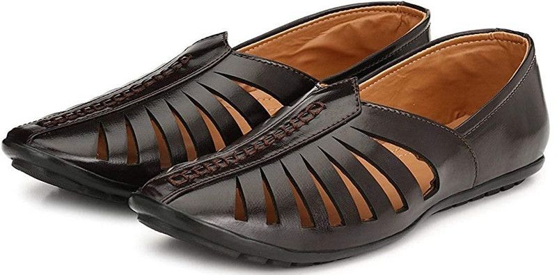 Kolhapuris For Men  (Brown)
