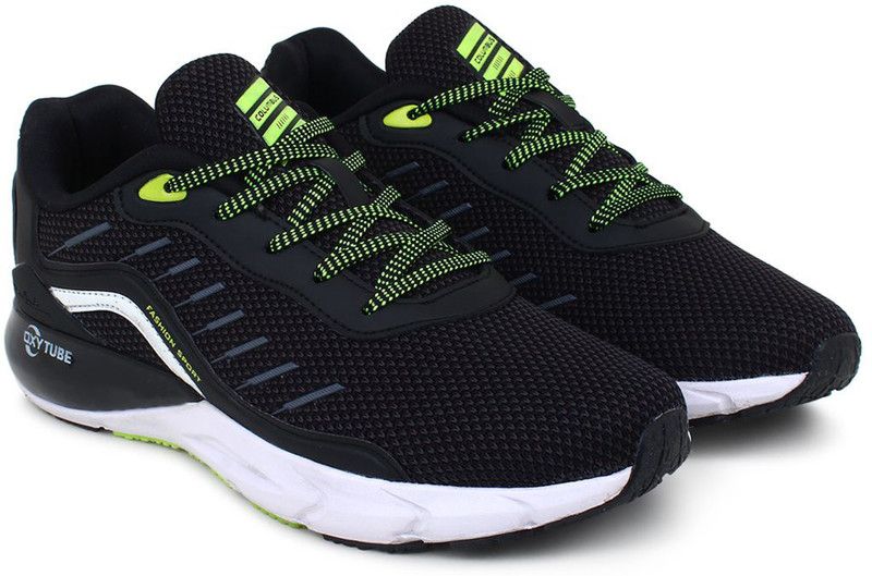 DUSTER Black/Parrot Green Sports Running Shoes For Men  (Black)