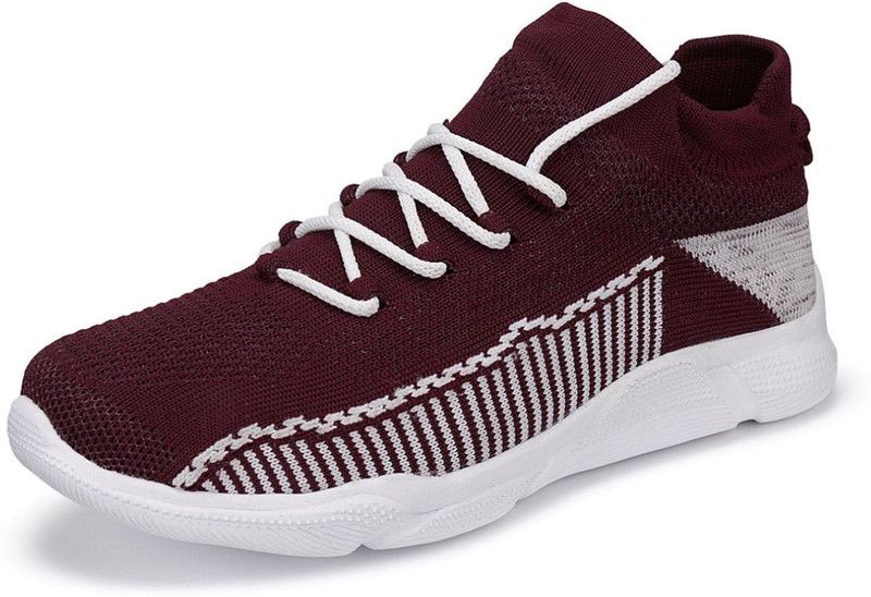 Running Shoes For Men  (Maroon, White)