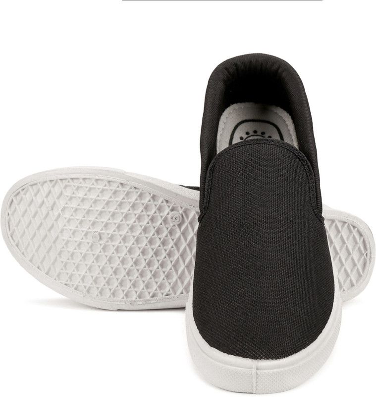 Stylish Light Weight Eva Sports Shoe For Men's & Boys Slip On Sneakers For Men  (Black)