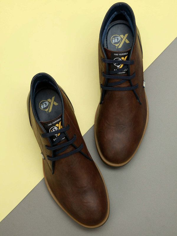 Lace-Up Chukka Boots Boots For Men  (Brown)