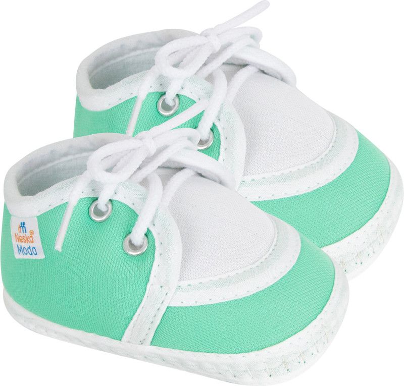 Neska Moda 0 To 12 Month Baby Lace Booties  (Toe to Heel Length - 12 cm, Green)