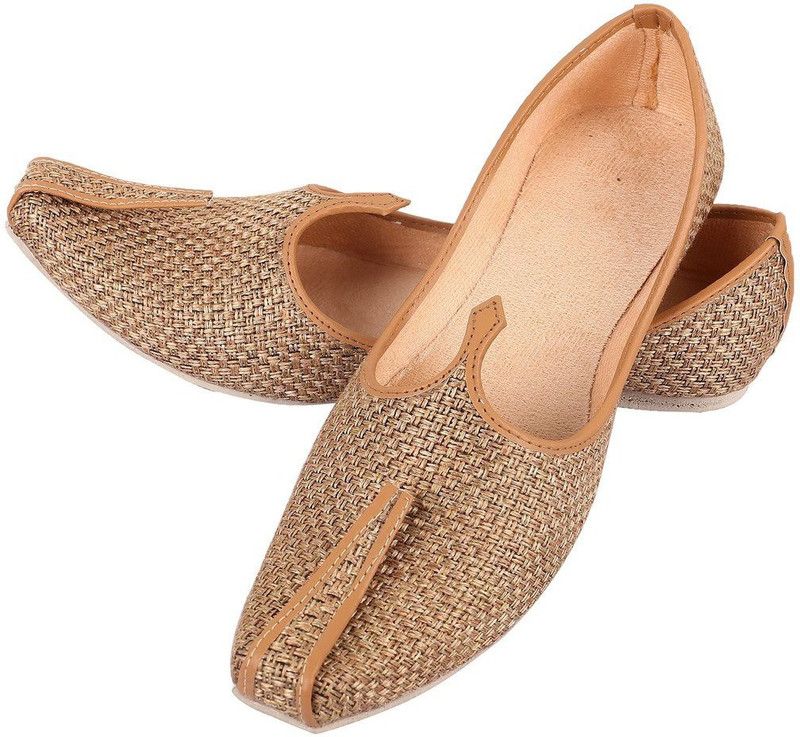 Latest Rajasthani jute Collection Mojaris For Men  (Tan)