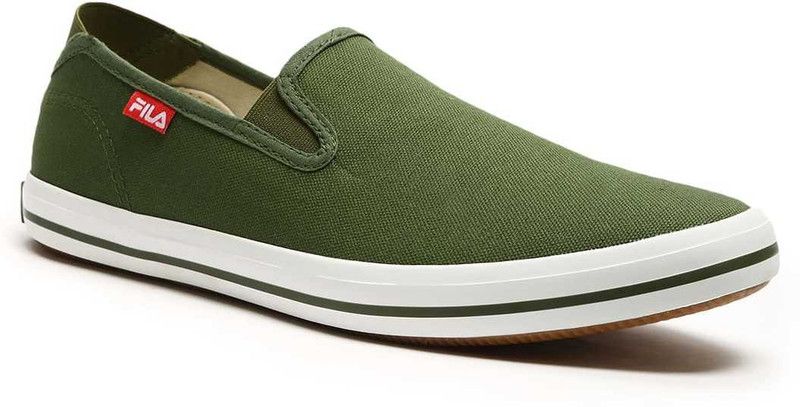 Fila Men Green RELAXER PLUS
 Casual Shoes Canvas Shoes For Men  (Olive)