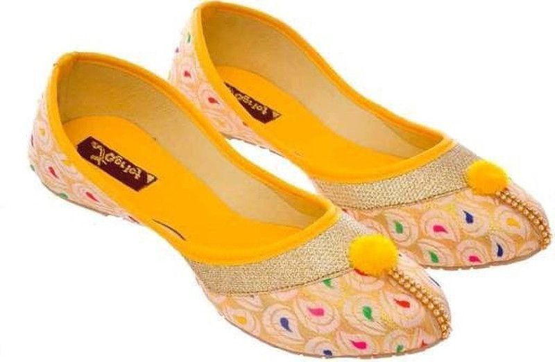 Walking Shoes For Women  (Yellow)