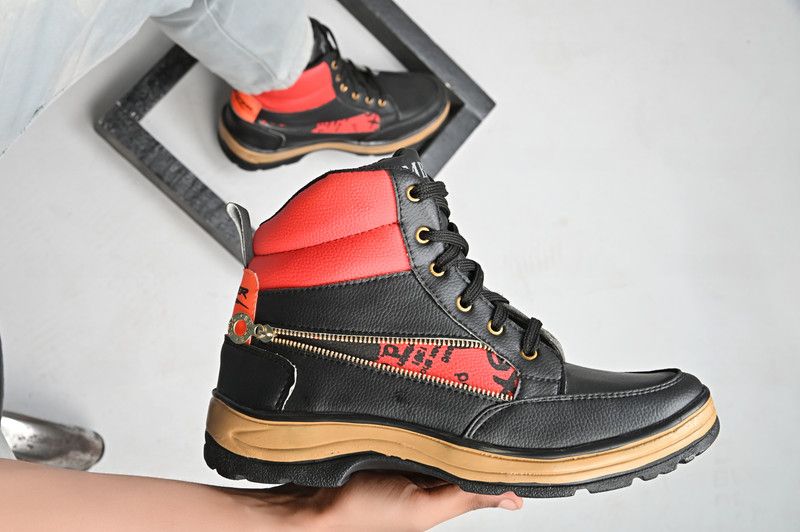 Synthetic Climber Boot For Boy's/Running Boot/Riding Boot/Casual Boot For men Boots For Men  (Black)