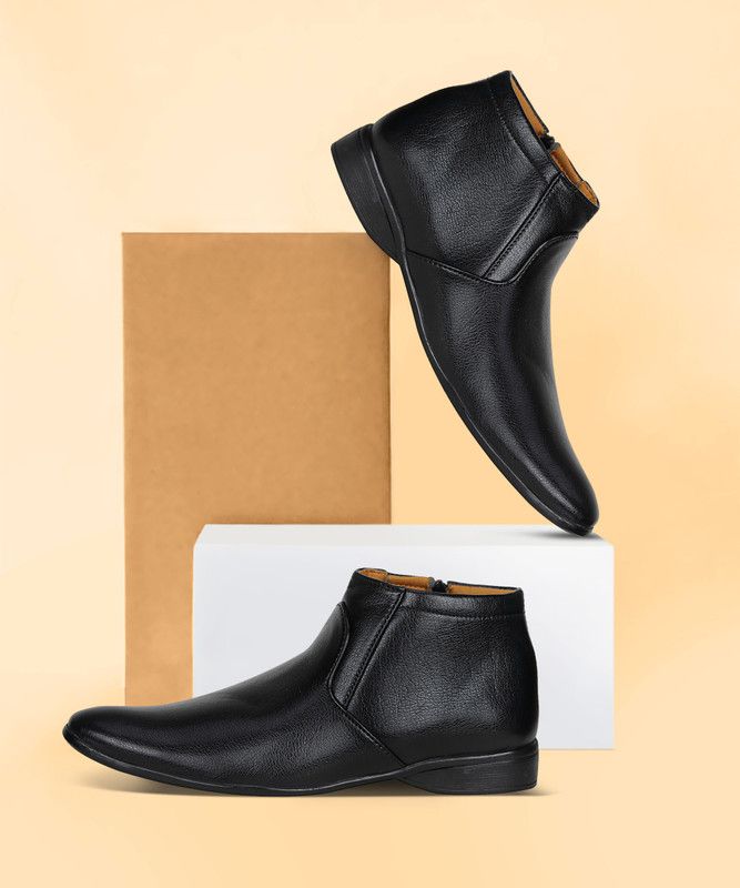 Men Zipper 1670 Slip On For Men  (Black)