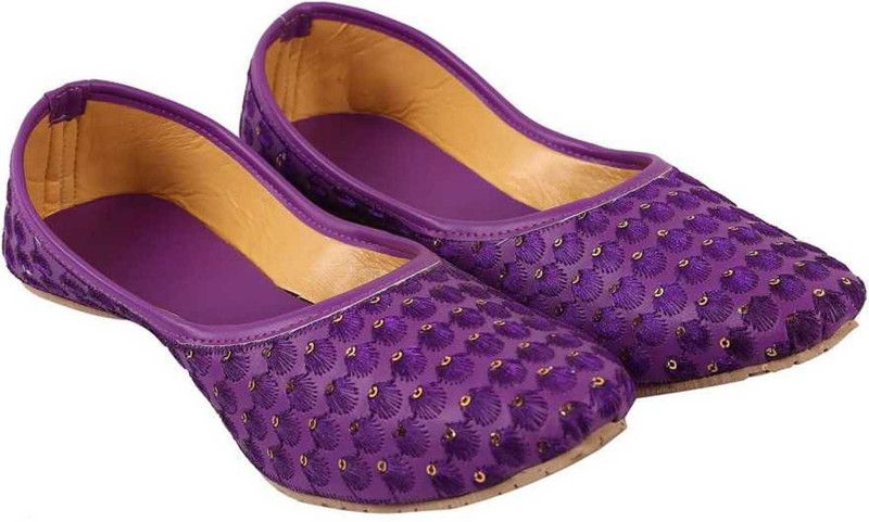 Embroidered Jutis Jutis For Women  (Purple)