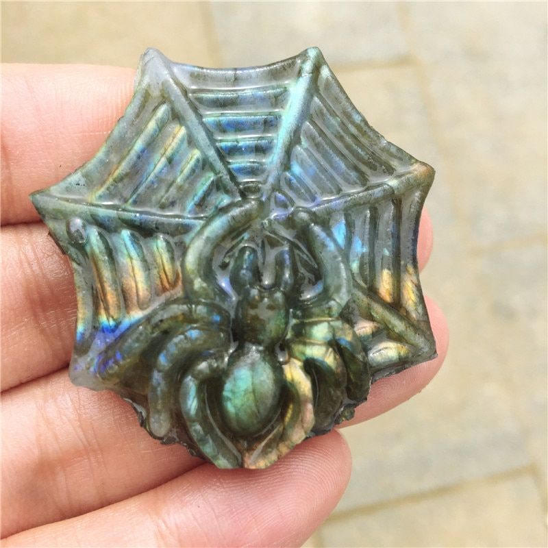 Beautiful crystal carvings natural hand-carved labradorite stone spider Pendant necklace fashion jewelry gifts 1pcs